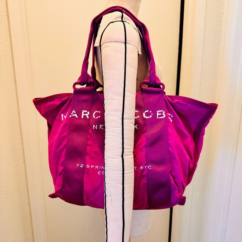 Marc Jacobs Fuchsia Tote Bag - Picture 3 of 4